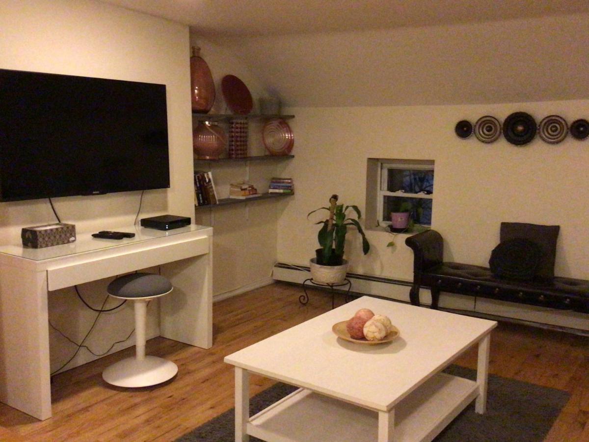Brownstone Living Apartamento